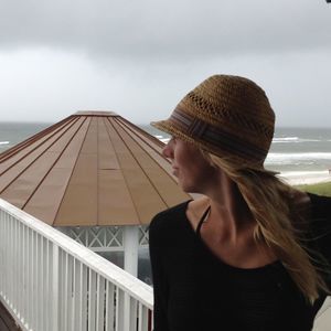 Meet your Posher, Harmony