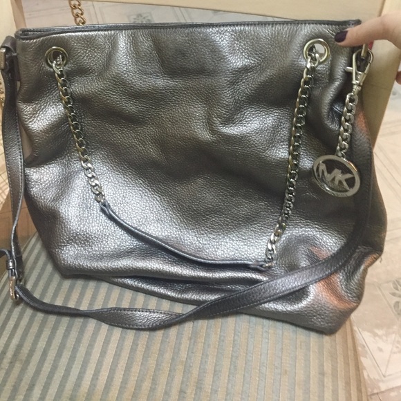 Michael Kors silver bag