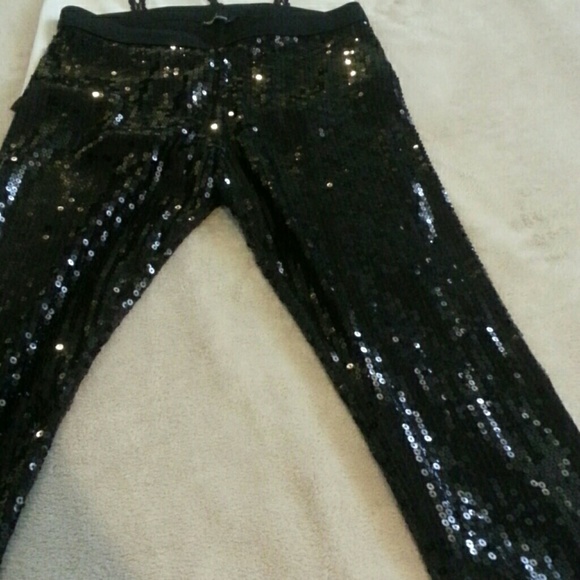 Top - Picture 3 of 3