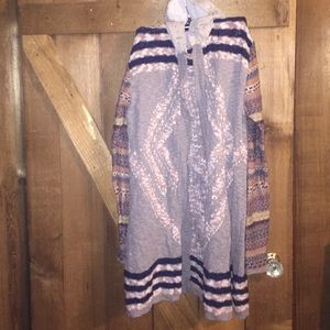 The buckle hooded sweater