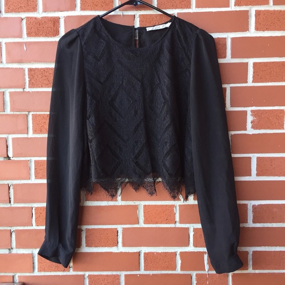 Tops - Long Sleeve Black Lace Crop Top