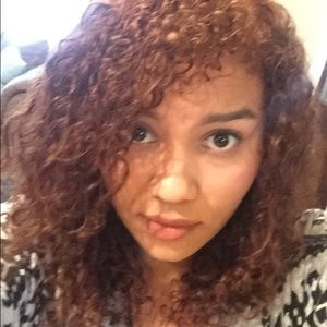 Meet your Posher, Victoria