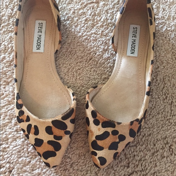 Steve Madden Pointed Toe Flats