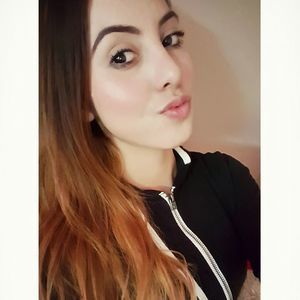 Meet your Posher, Elizabeth