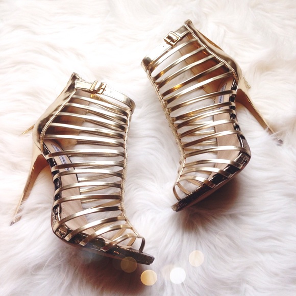 Steve Madden Shoes - Steve Madden Gold Metallic Gladiator Pumps