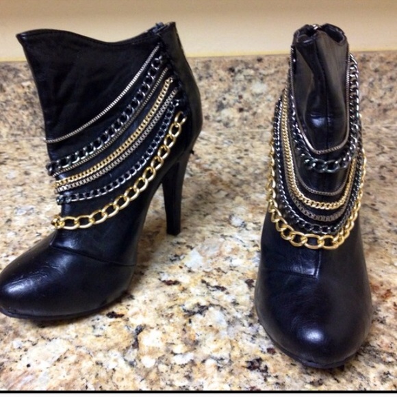 Chained Booties - Picture 2 of 4