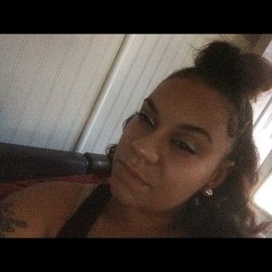 Meet your Posher, Shirley