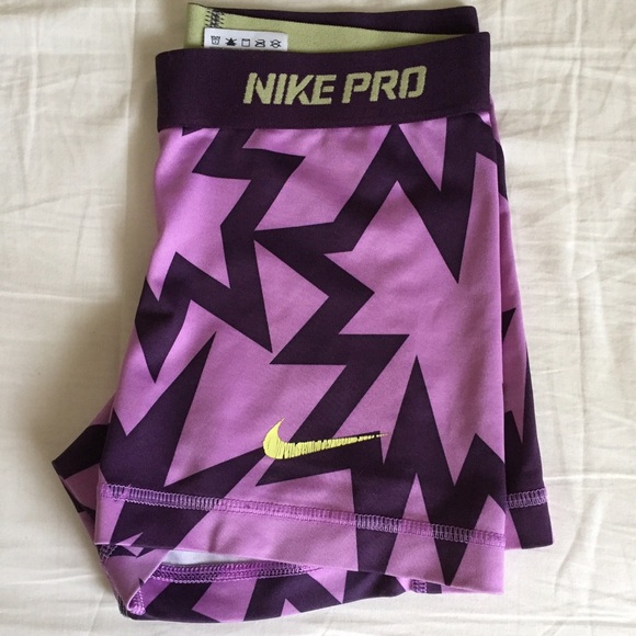 Nike Pro Rare XS