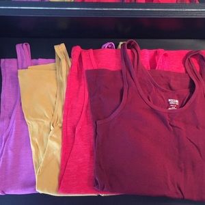 4 Mossimo Tanks