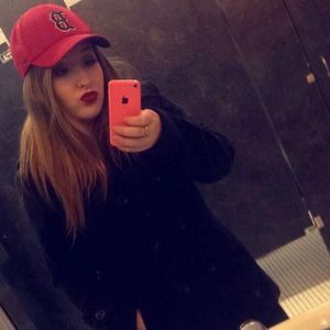 Meet your Posher, Gabrielle