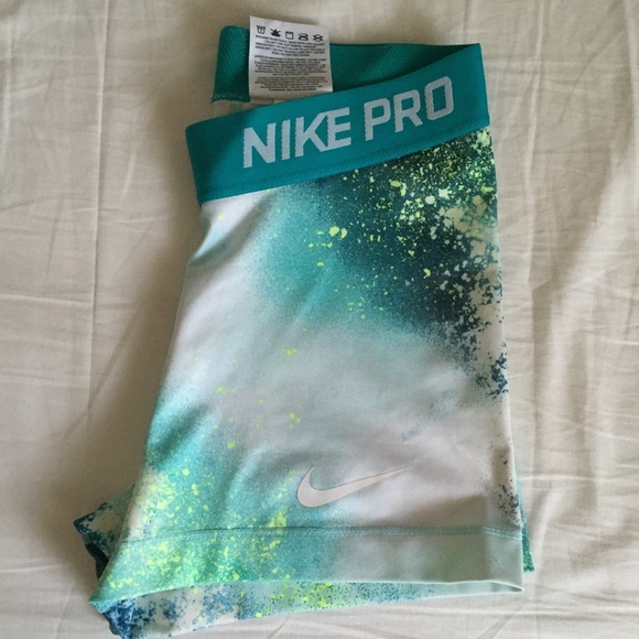 Nike Pro Rare XS