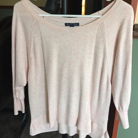 Adorable pink American Eagle shirt