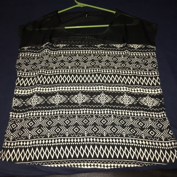 Tribal print crop top - Picture 1 of 1