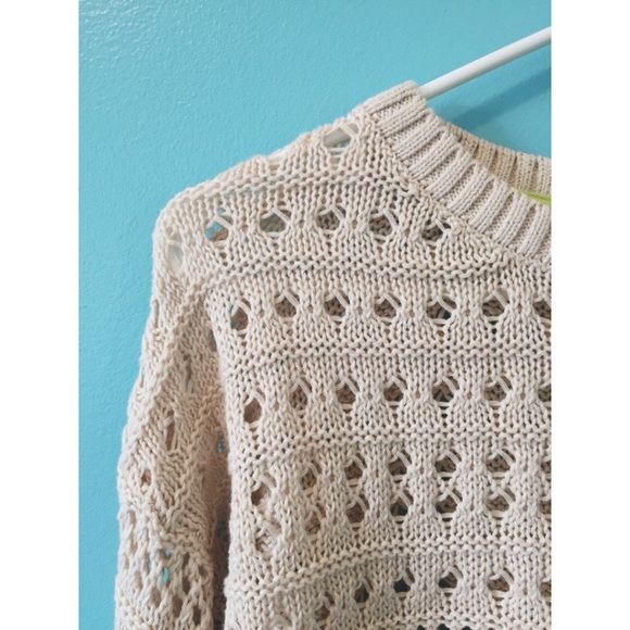 sweater - Picture 2 of 2