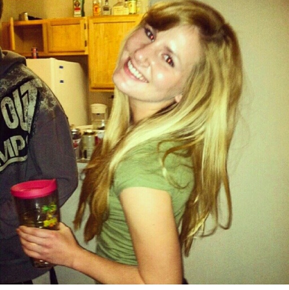 Meet your Posher, Amanda