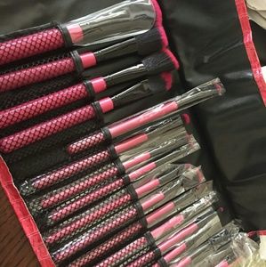 makeup brushes