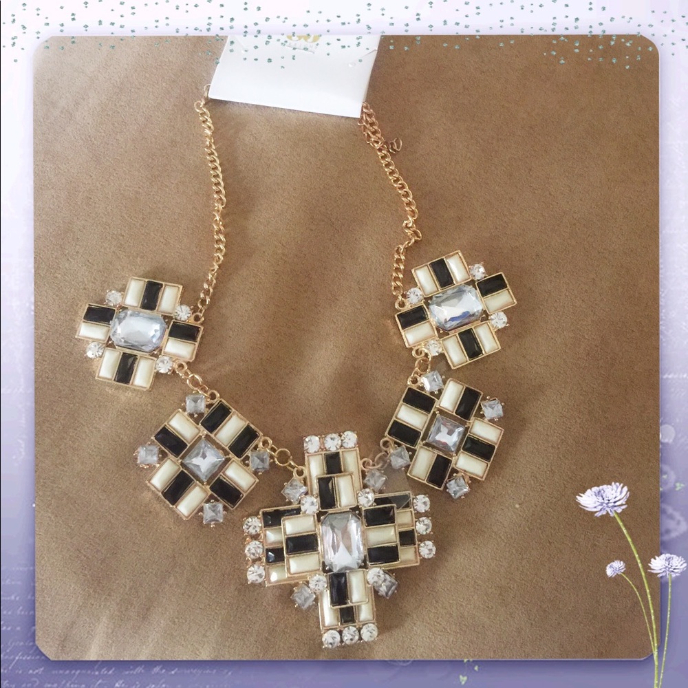 Beautiful Statement Necklace😍