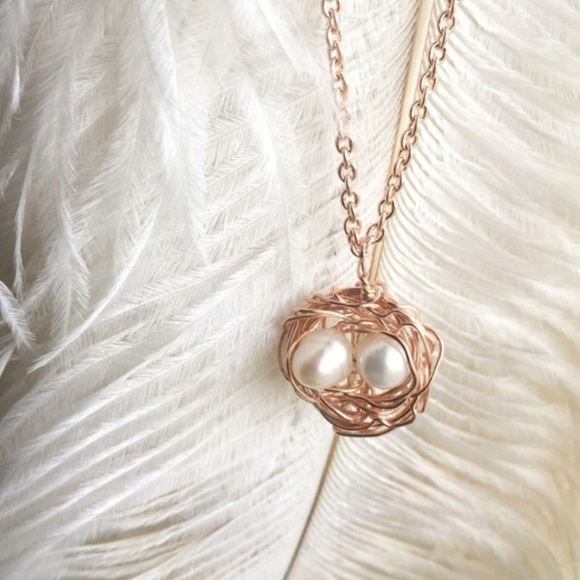 Hand Made Jewelry - єggѕ ιи иєѕт иє¢кℓα¢є Gold and pearls