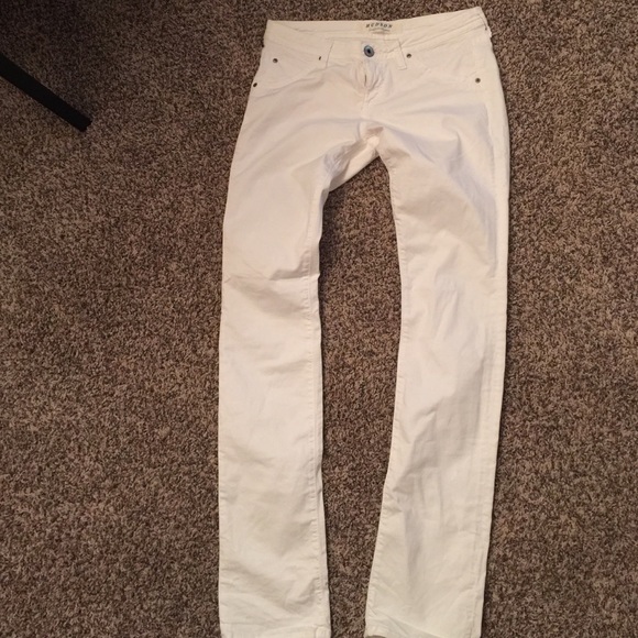 Size 28 regular white Hudson straight leg jeans