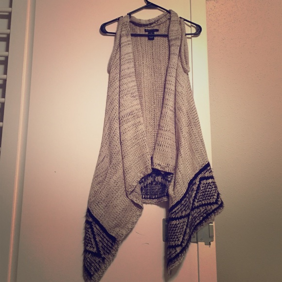 ***ON HOLD*** BCBG short sleeve