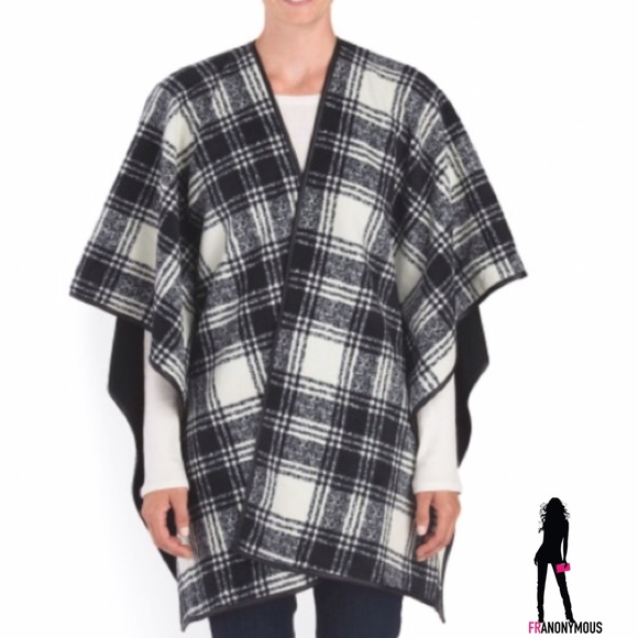 Jackets & Blazers - Black and White Plaid Fleece Blanket Style Cape OS