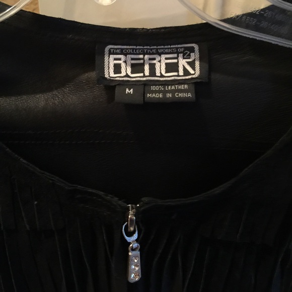 100% genuine black leather jacket with fringe. Med - Picture 3 of 4