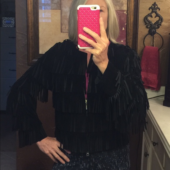 100% genuine black leather jacket with fringe. Med - Picture 4 of 4