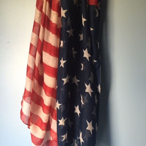 Flag scarf