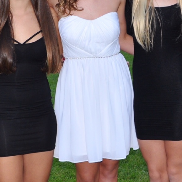 Fancy White Strapless Dress