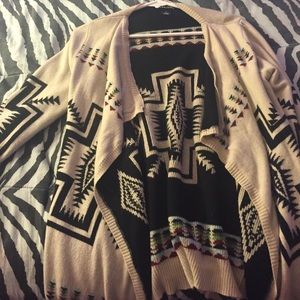 Aztex patterning long sleeve cardigan