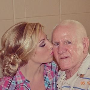 Meet your Posher, Tabitha