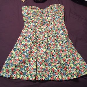 MINKPINK strapless dress.