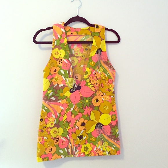 Vintage Pucci-like neon print 70s shirt