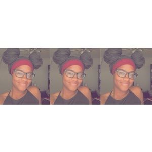 Meet your Posher, Kayla