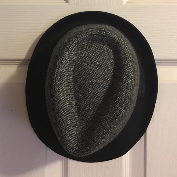 Hat - Picture 2 of 4