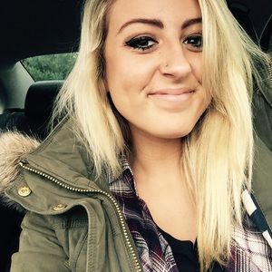 Meet your Posher, Delaney