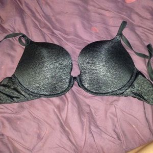vs bra