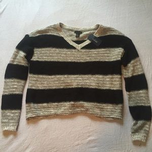 Forever 21 Cropped Sweater - Dark Navy/Grey