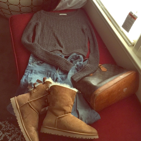 Abercrombie & Fitch Crop Top Sweater