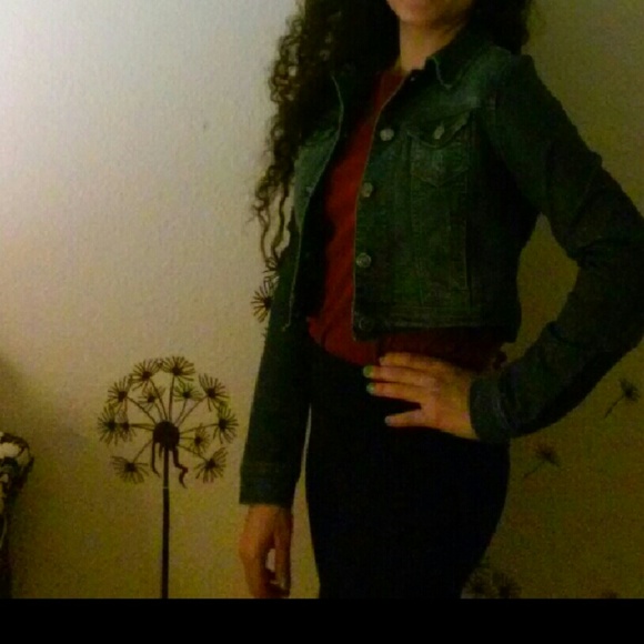 🚫SOLD🚫blue jean crop jacket - Picture 3 of 4