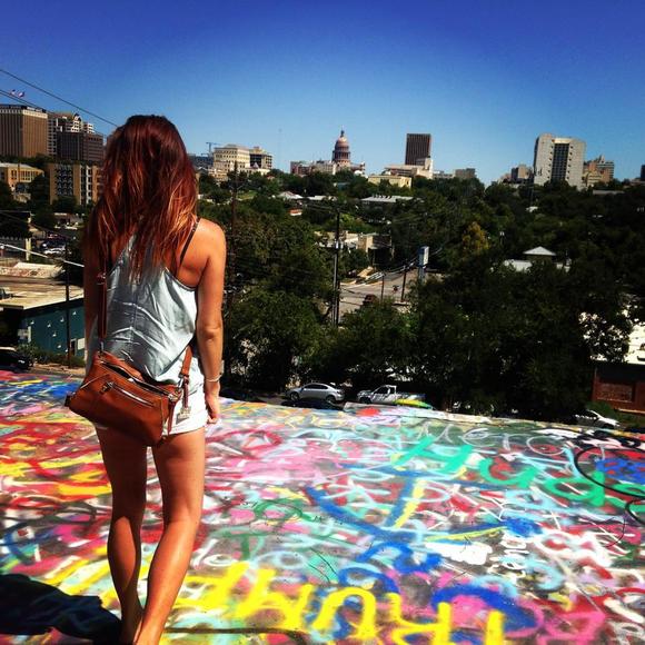 Meet your Posher, Liz