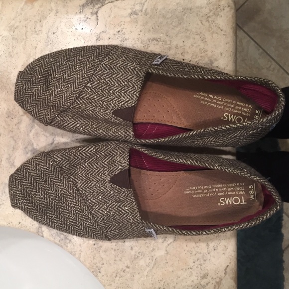 Toms