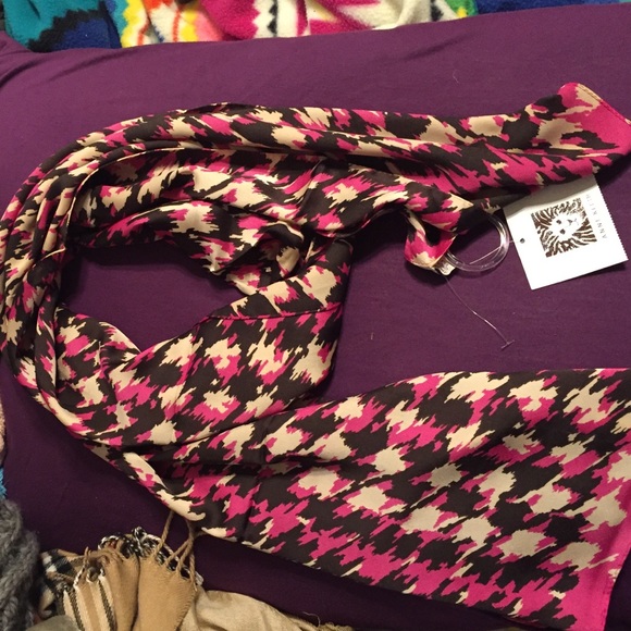 NWT Anne Klein silky scarf!