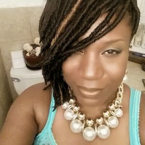 Meet your Posher, Davorah