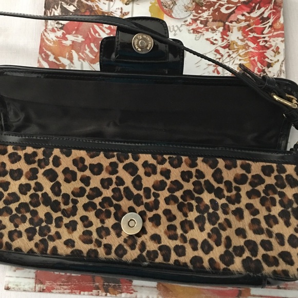 Cache 💕Animal Print Handbag💕💜💕 - Picture 3 of 4
