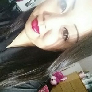 Meet your Posher, Tina