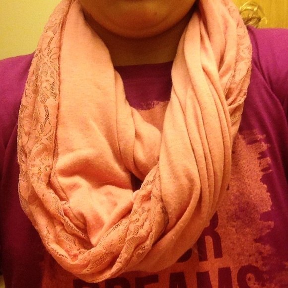 Scarf - Picture 1 of 1