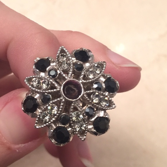 Sparkly Statement Rings - Picture 2 of 4