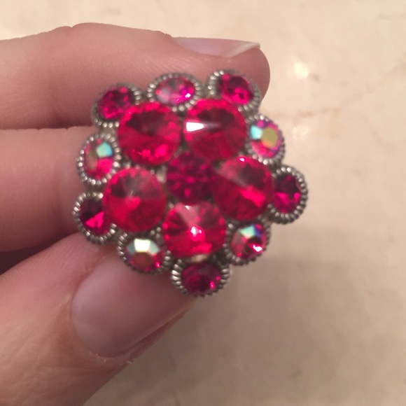 Sparkly Statement Rings - Picture 3 of 4