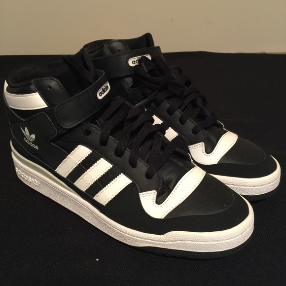 🚫SOLD🚫 Adidas FORUM MID